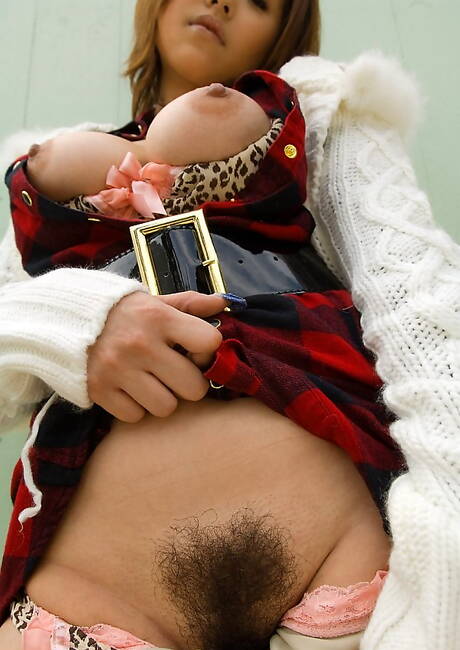 Idols 69 invite you to explore xxx pictures featuring Yui Aoyama exhibit beautiful form