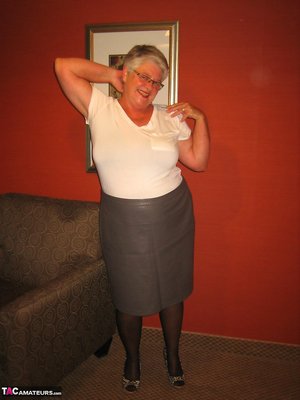 TAC Amateurs are excited to present you with a xxx photo gallery showcasing Girdle Goddess xxx gallery 269544