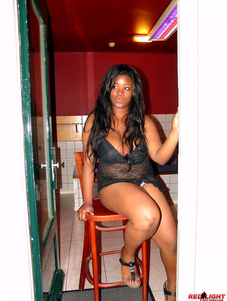 Adult Prime offers a free photo gallery with elegant woman in work with hand on dick